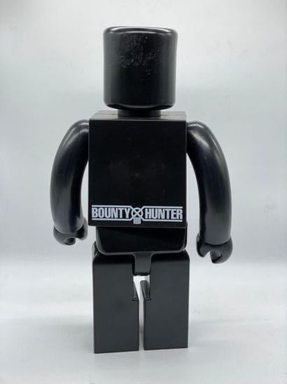 Kubrick

Bounty Hunter 1000%, 2011



Figurine...