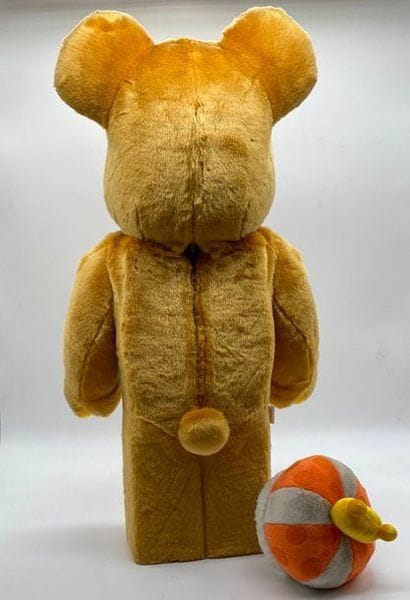 Be@rbrick 

Rilakkuma 1000%, 2013



Figurine...