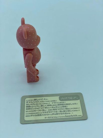 Be@rbrick 

Series 13 – Pink Polka Dot (Pattern)...