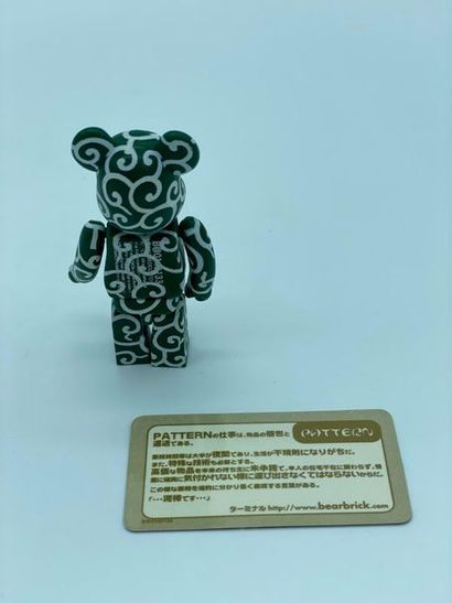 Be@rbrick 

Series 14 – (Pattern) 100%, 2007



Figurine...