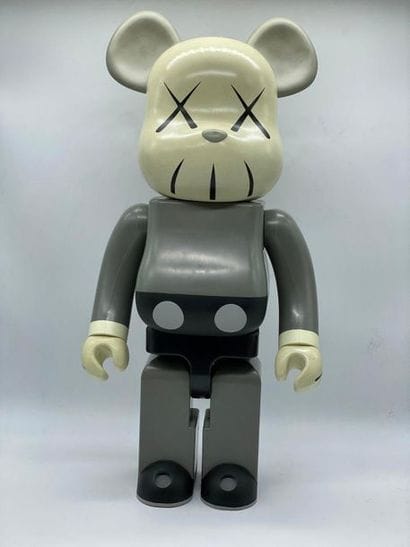 Be@rbrick X KAWS

Companion (Grey) 1000%,...