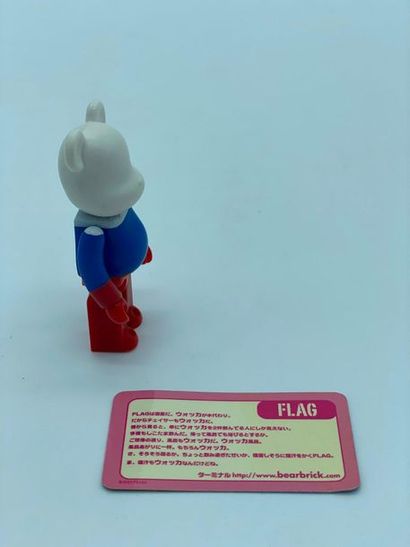 Be@rbrick 

Series 17 – Russia (Flag) 100%,...
