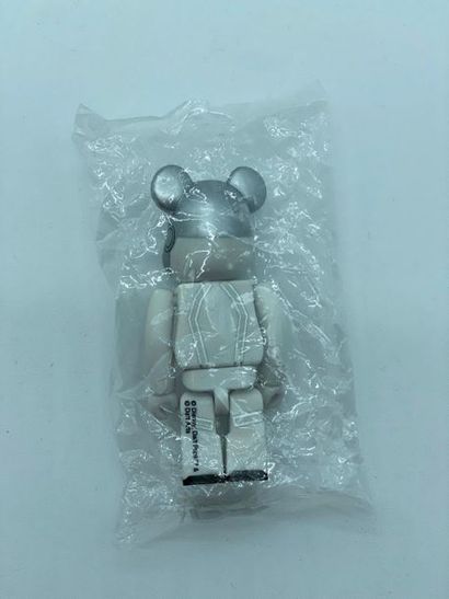 Be@rbrick 

Series 21 – Daft Punk Tron Silver...