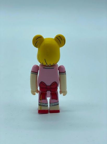 Be@rbrick 

Chiaki 



Figurine en vinyle...