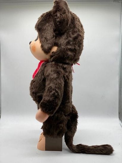 Be@rbrick 

Monchhichi 1000%, 2016 



Figurine...