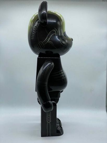 Be@rbrick 

Alien 1000%, 2017



Figurine...