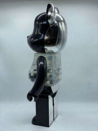 Be@rbrick 

B@by 