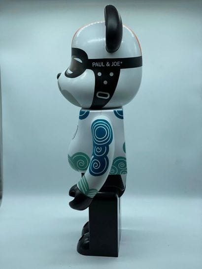 Be@rbrick 

Paul & Joe 1000%, 2009



Figurine...