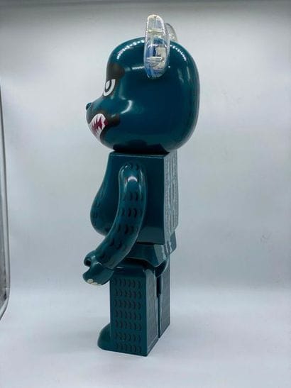 Be@rbrick 

Godzilla 1000%, 2014 



Figurine...
