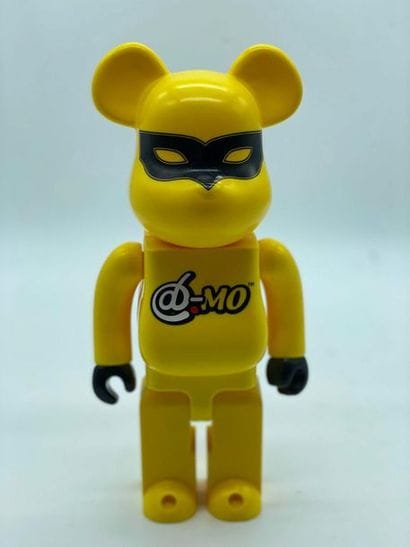 Be@rbrick 

D-Mo (Yellow) 400%, 2005



Figurine...