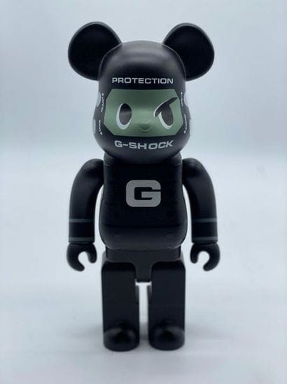 Be@rbrick 

G-ShockMan (Black) 400%, 2013



Figurine...