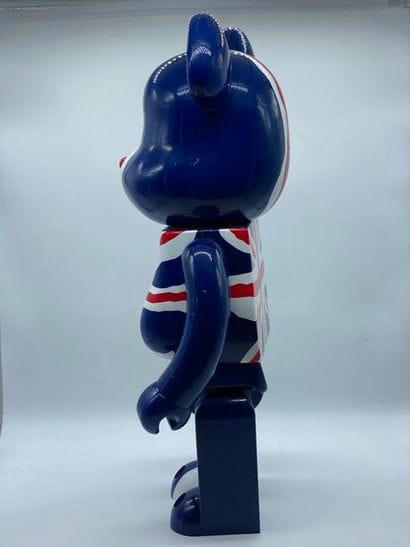 Be@rbrick 

Sex Pistols : God Save the Queen...