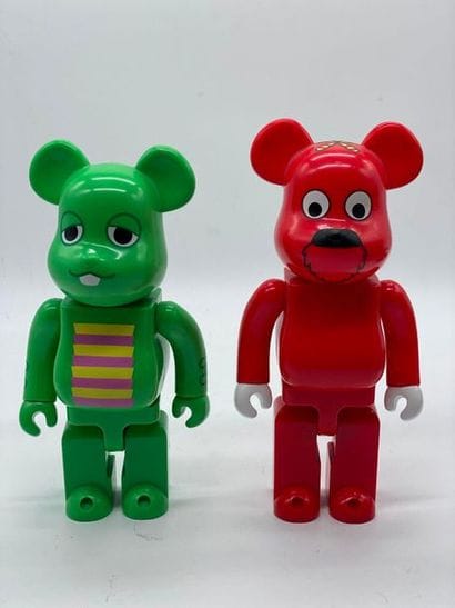 Be@rbrick 

Gachapin & Mook 400%, 2008



Set...