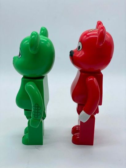 Be@rbrick 

Gachapin & Mook 400%, 2008



Set...