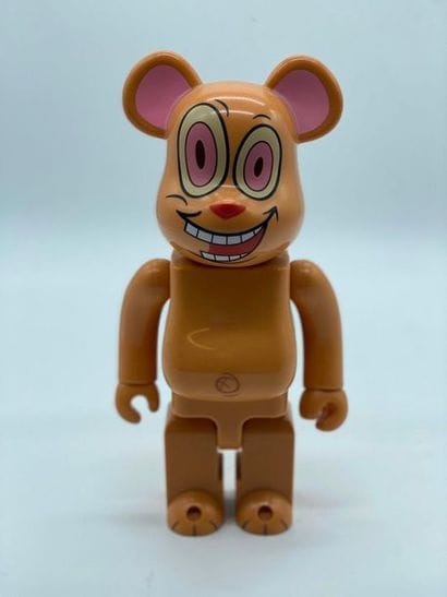 Be@rbrick 

Ren & Stimpy (Ren) 400%, 2010



Figurine...