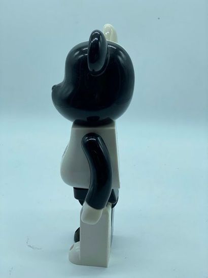 Be@rbrick X Bape 

Project 1/6 (Black and...