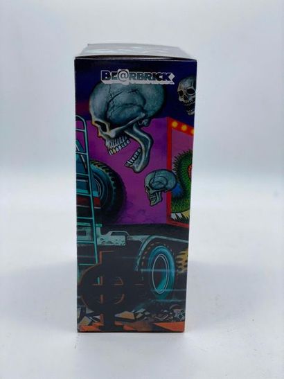 Be@rbrick 

Nagnagnag 400% 



Figurine en...