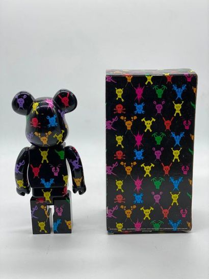 Be@rbrick 

Stussy Destiny 400%, 2008



Figurine...