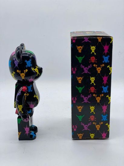 Be@rbrick 

Stussy Destiny 400%, 2008



Figurine...