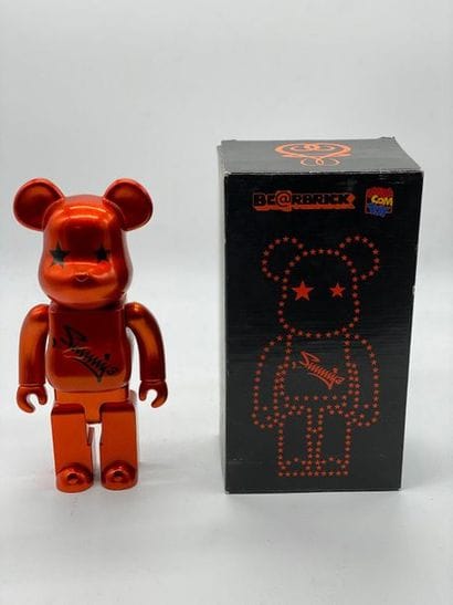 Be@rbrick 

Fumiya 400%, 2002



Figurine...