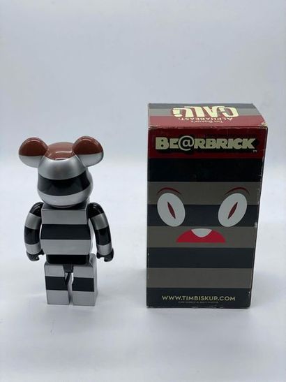 Be@rbrick 

Tim Biskup's Alphabeast: CALLI...