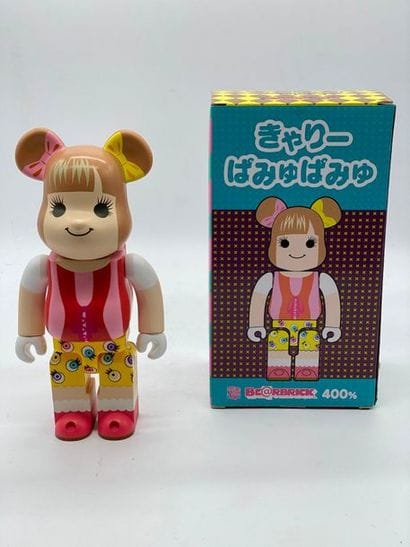 Be@rbrick 

Kyary Pamyu Pamyu 400%, 2012...