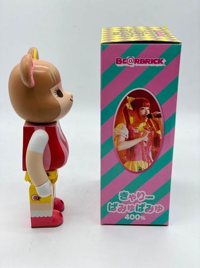 Be@rbrick 

Kyary Pamyu Pamyu 400%, 2012...