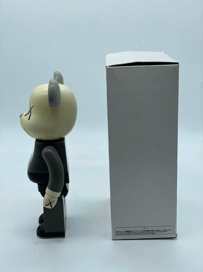 Be@rbrick X KAWS

Companion (Grey) 400%,...