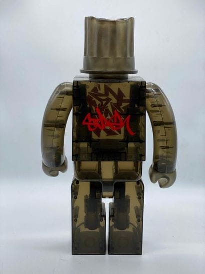 Kubrick X Stash

Stash (Black) 1000%, 2002/2003



Figurine...