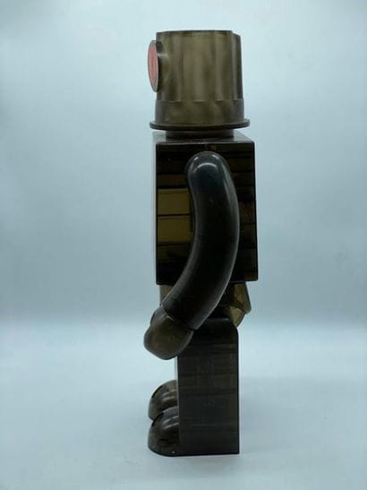 Kubrick X Stash

Stash (Black) 1000%, 2002/2003



Figurine...