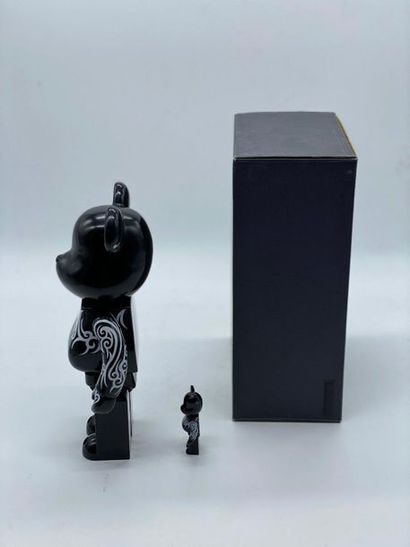 Be@rbrick 

Jwyed 400% et 100%, 2010 



Figurine...