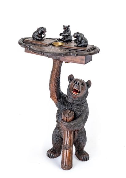 Smoker's table in carved wood with bear decoration

supporting...