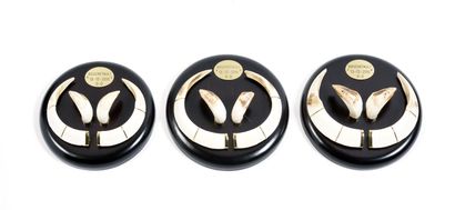 Set of 3 pairs of stoneware and tusks of...