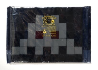 INVADER (Français, né en 1969)
Invasion Kit...