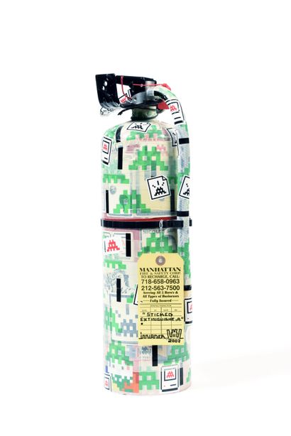 INVADER (Français, né en 1969)
Sticked Extinguisher,...