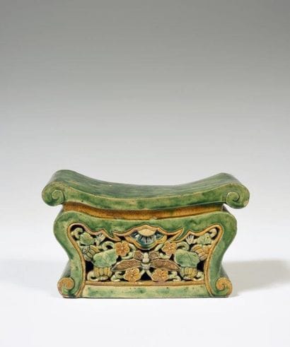 
Oreiller en terre cuite émaillée verte et...