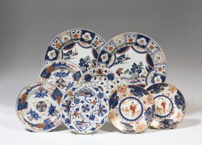 
Chine

Deux plats ronds en porcelaine à...