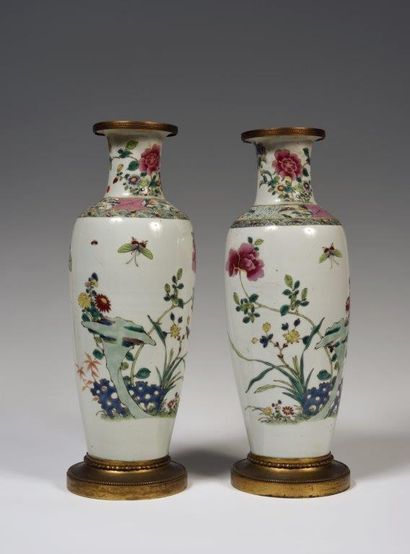 
Chine

Paire de vase de forme balustre en...