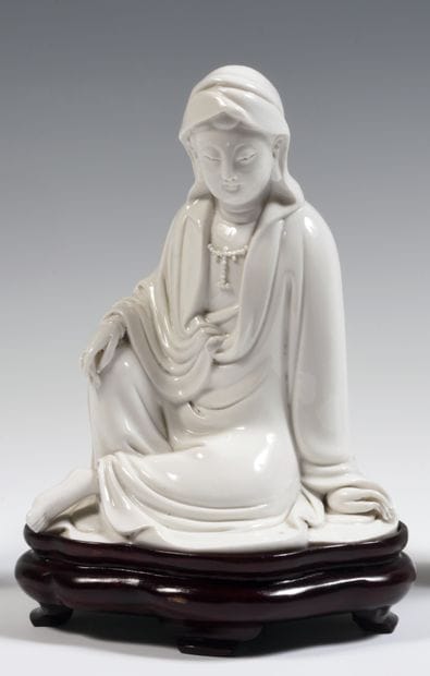 
Chine

Figure de Guanyin assise en porcelaine...