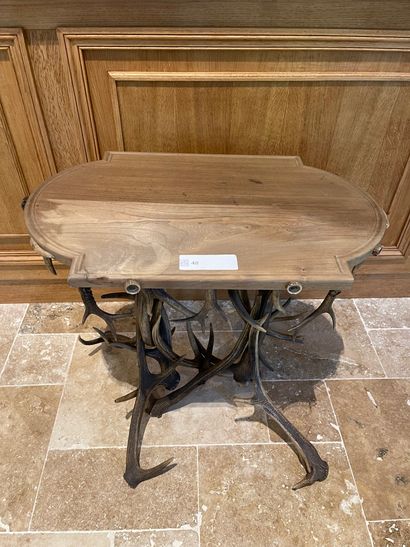 Pedestal table with deer wood base and natural...