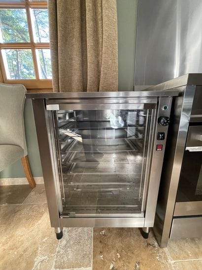Eight-tray warmer, Eka