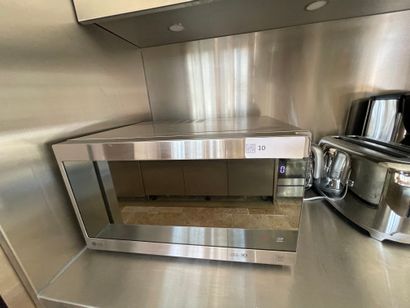 LG microwave oven