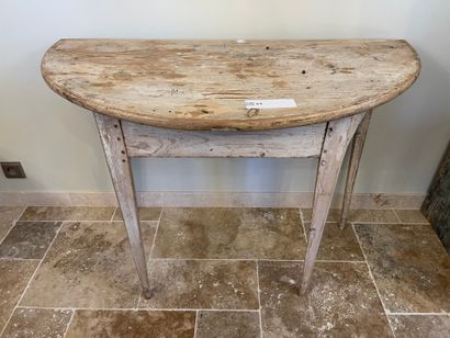 Pair of cream antique patinated wood wall...