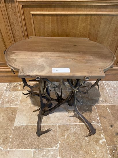 Pedestal table with deer wood base and natural...