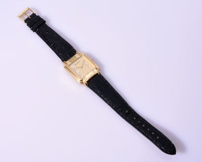 BOUCHERON
BRACELET MONTRE square 