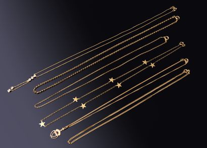 LOT comprising six yellow gold (750‰) CHAINS,...