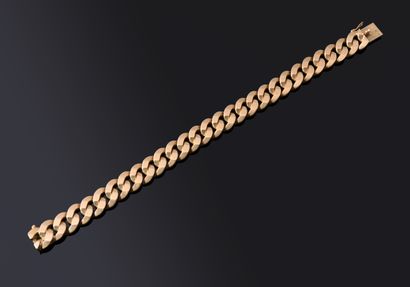 BRACELET gourmette limée in rose gold (750‰).
Length:...