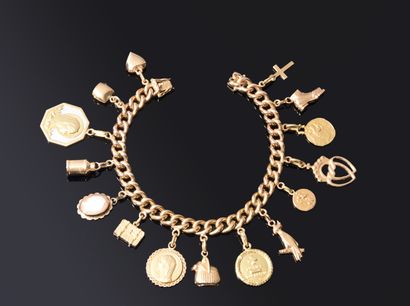 BRACELET gourmette in rose gold (750‰) holding...