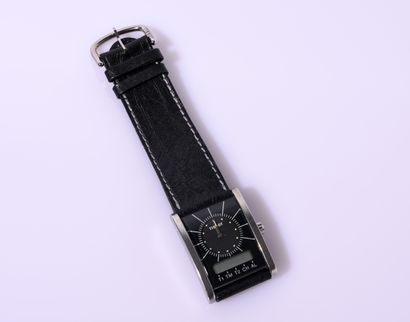 FIVE BRACELETS round and rectangular steel...