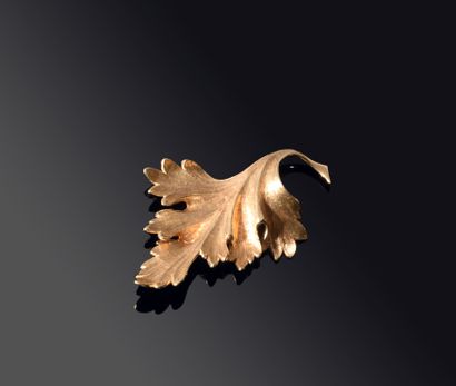 Pink gold (750‰) finely chased 
